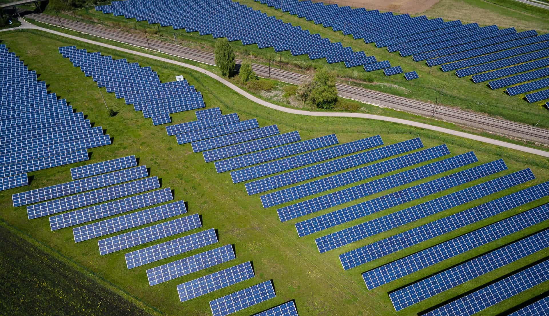 Read more about the article 5 Reasons Why Solar Energy will dominate the future