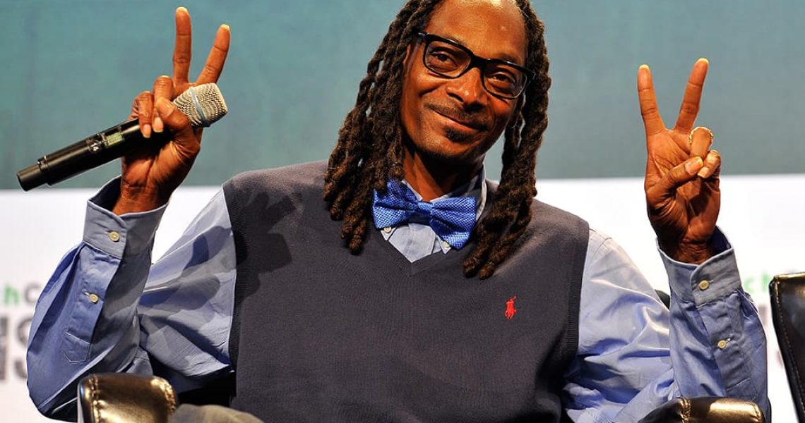 SAN FRANCISCO, CA - SEPTEMBER 21:  Recording artist Snoop Dogg speaks onstage during day one of TechCrunch Disrupt SF 2015 at Pier 70 on September 21, 2015 in San Francisco, California.  (Photo by Steve Jennings/Getty Images for TechCrunch) *** Local Caption *** Snoop Dogg